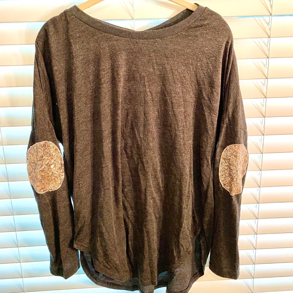 Glitter patch long sleeve shirt